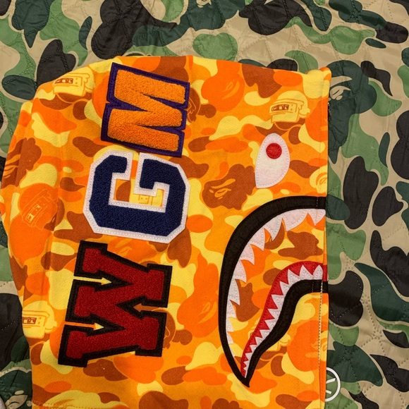Bape A Bathing Ape PUBG Camo Shark Hoodie - Picture 8 of 8